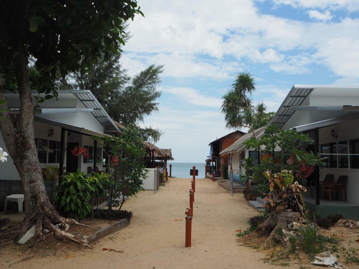 Bluesky Beach Bungalows Ко-Ланта Экстерьер фото